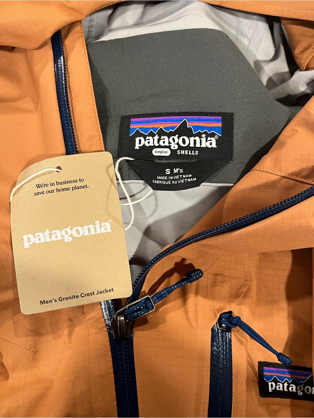 Patagonia Granite Crest  Rain Jacket - size small- New with tags - Picture 6 of 10